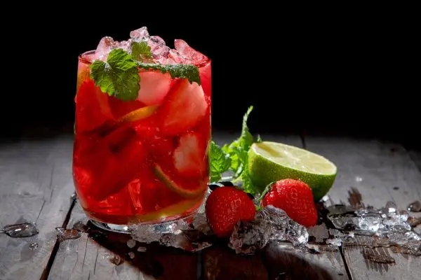 Virgin-Strawberry-Mojito-600x400
